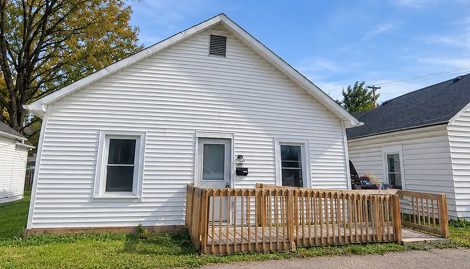 317 Commercial St