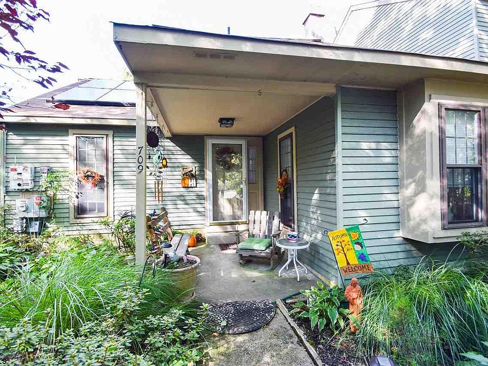 1st image of 709 E Cooper Ferry Ct