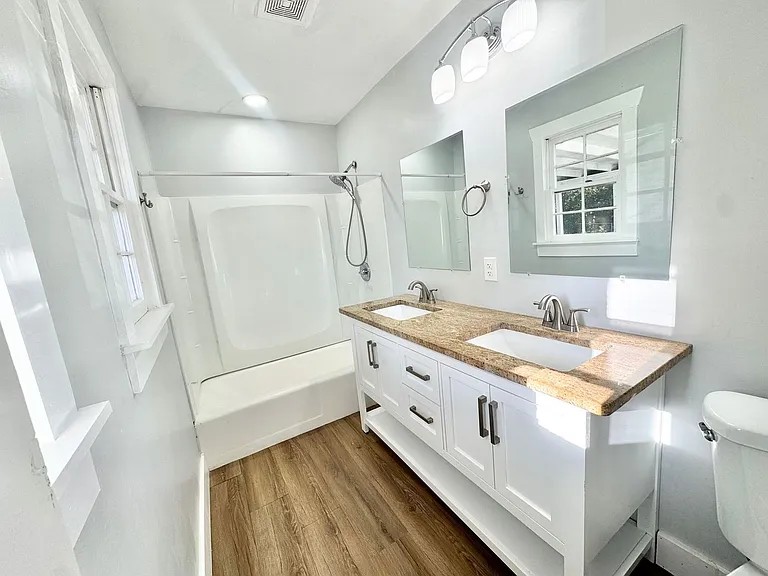 607 Dyches Dr — Photo 7