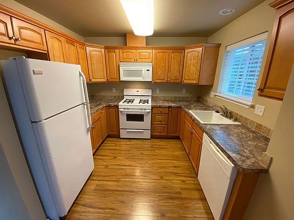 2nd image of 2161 Siddle St Unit 102