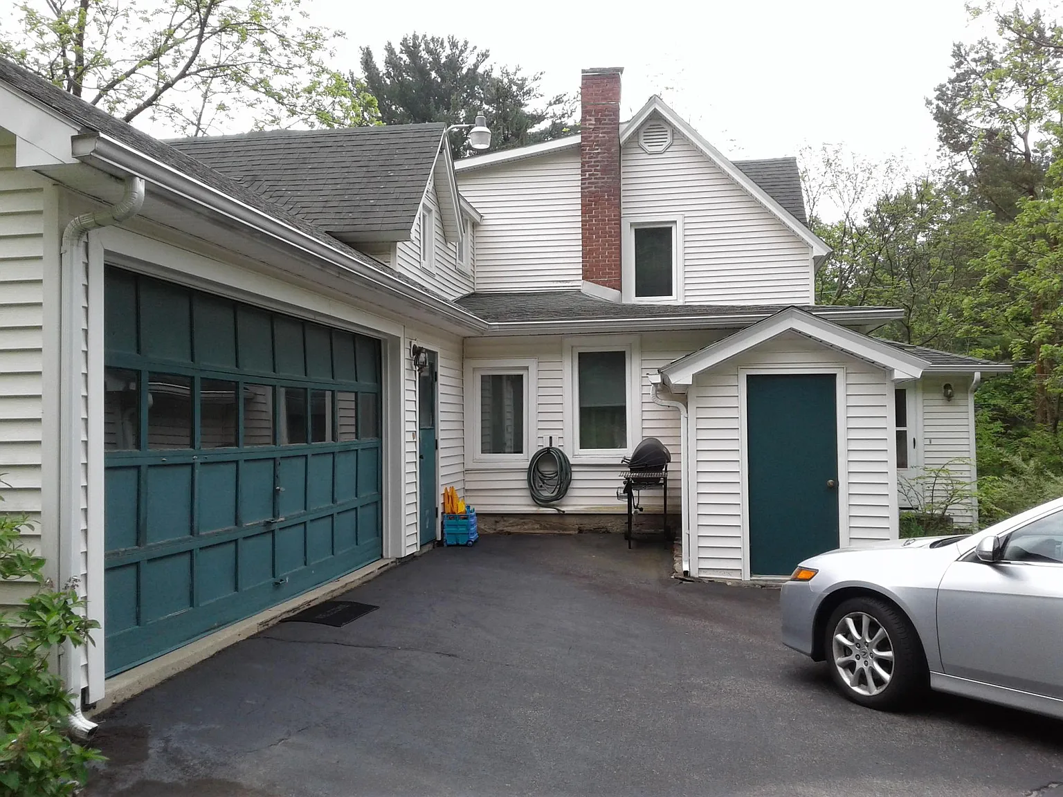 4 bed, 3000 sqft, $2,000 — Photo 2