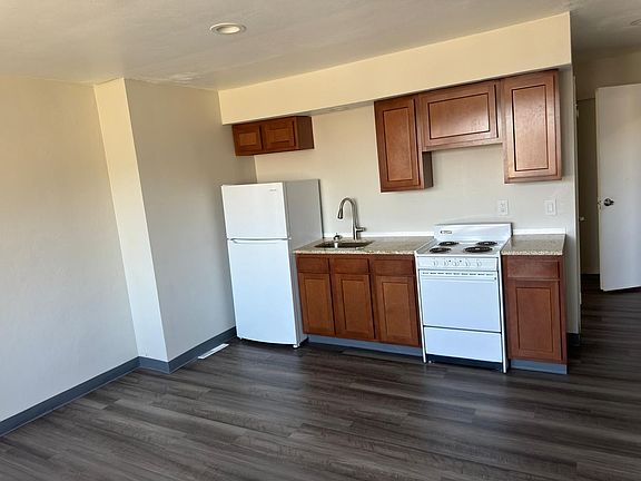2nd image of 5420 Stanton Ave APT 3