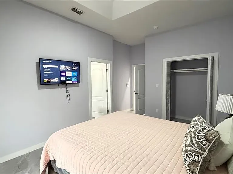 2504 Lilac Ave — Photo 14