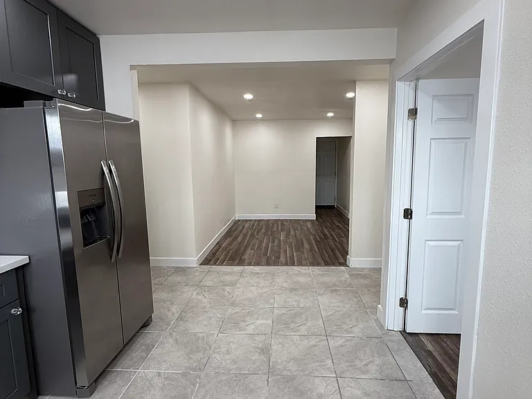 4770 Melrose Ave #4 — Photo 2