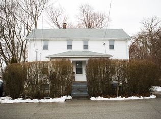 149 Oakside St, Warwick, RI 02889