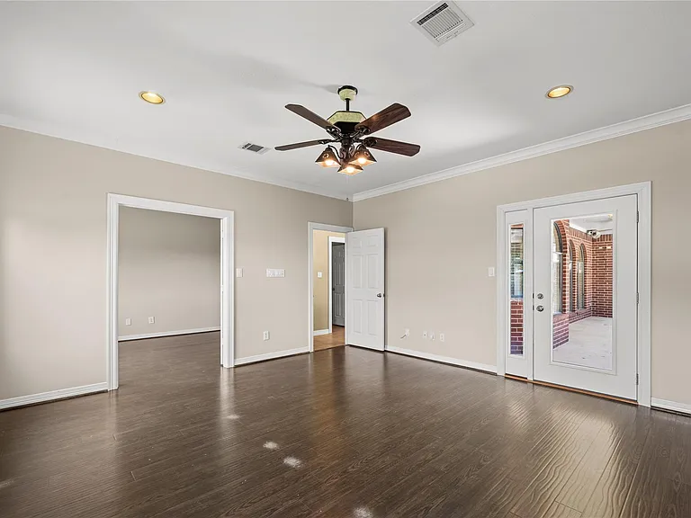 20240 Cypress Rosehill Rd — Photo 25