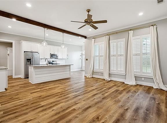 3rd image of 20069 Kenny Ln