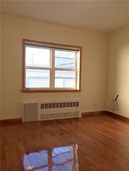 Rented by R New York