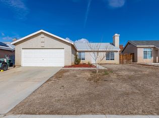 1125 Oakwood Ln, Rosamond, CA