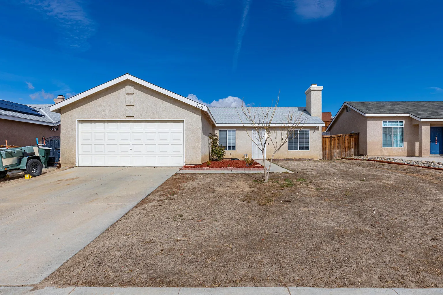 1125 Oakwood Ln photo 1