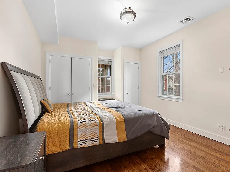 6049 Huxley Ave #2 — Photo 5