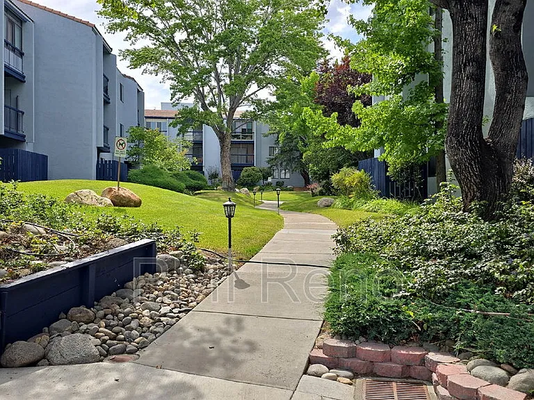 2750 Plumas St #303 — Photo 21