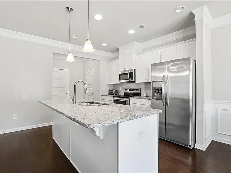 2639 Bloom Cir — Photo 5