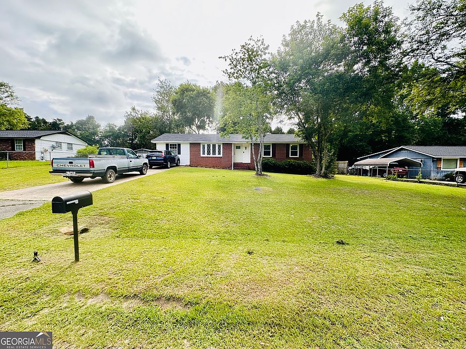1st image of 213 Hilltop Dr