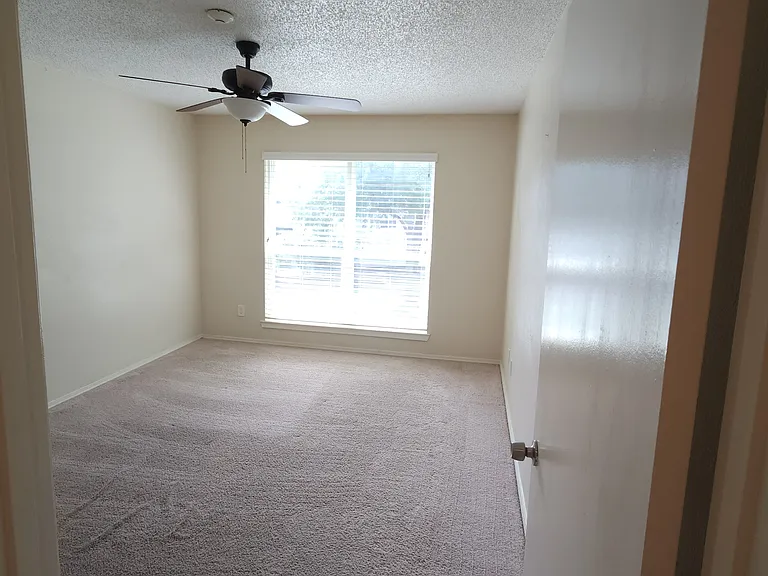 631 Cimarron Trl — Photo 94