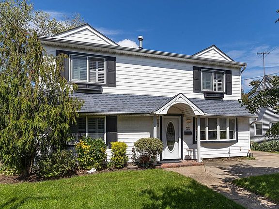 2nd image of 22 Thixton Ave