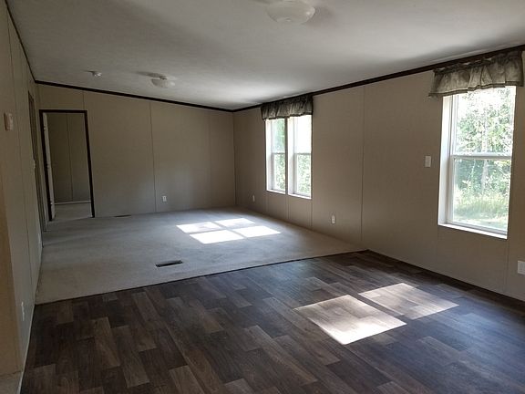 2nd image of 1605 Sherwood St