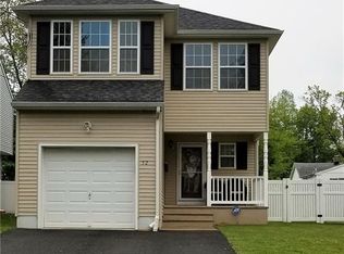 32 Bond St, Freehold, NJ 07728