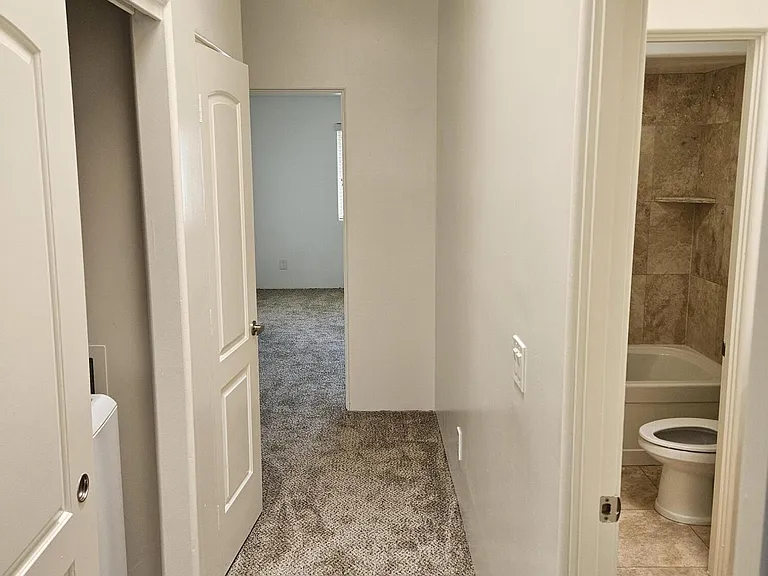 4113 N 22nd St #19A — Photo 27