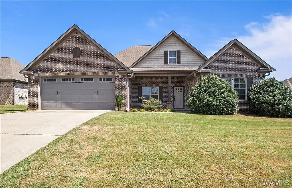 4 bed, 2305 sqft, $2,800 — Photo 1
