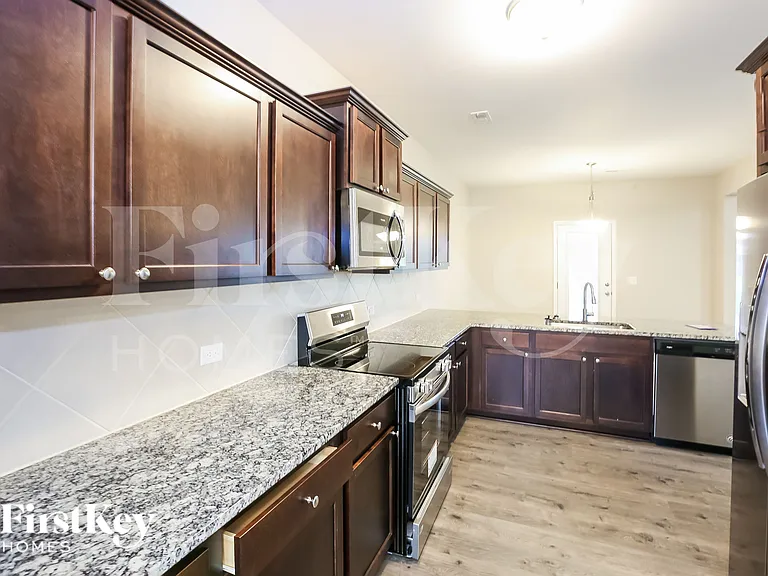 140 Jana Dr — Photo 9