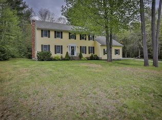 102 Barre Rd, Hubbardston, MA 01452