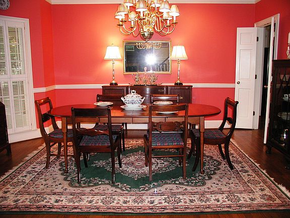 Elegant formal dining room