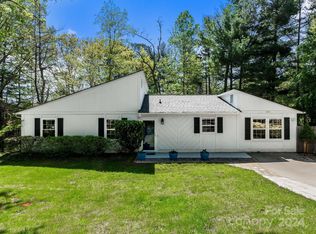 459 Creekside Dr, Asheville, NC 28804