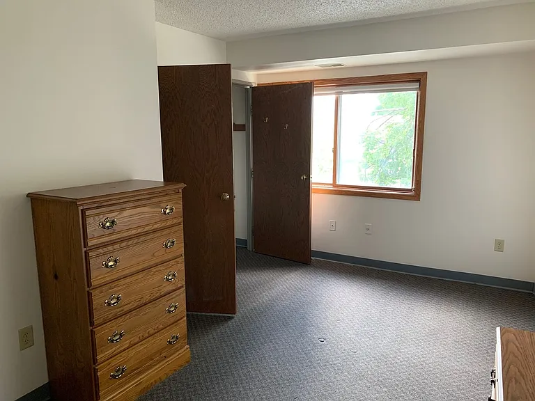 505 N Carroll St — Photo 12