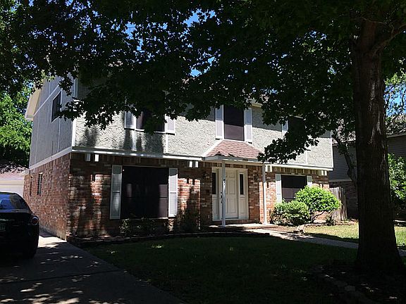 2nd image of 1211 Dominion Dr