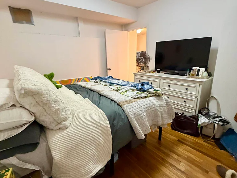 172 E 92nd St #4-A — Photo 4