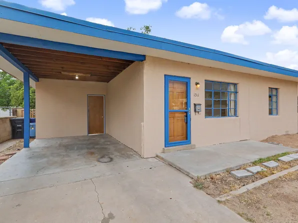 1311 Dartmouth Dr NE, Albuquerque, NM 87106