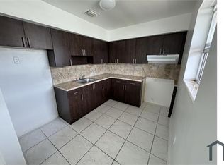 1445 W 28th St #6, Hialeah, FL 33010