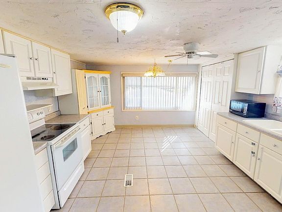 2nd image of 535 Sunrise Dr