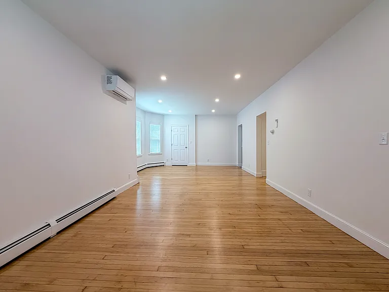 100 Sheridan Ave #1 — Photo 9