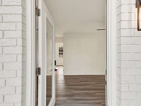 3rd image of 1 Brookview Dr #A
