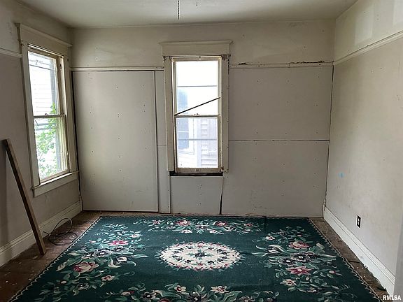 4th image of 518 Spitznagle Ave