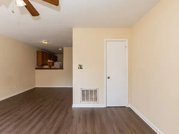 1708 Fox Hollow Dr #1710, Raleigh, NC 27610