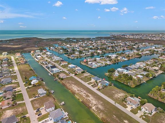 3rd image of 4018 Amberjack Dr #44