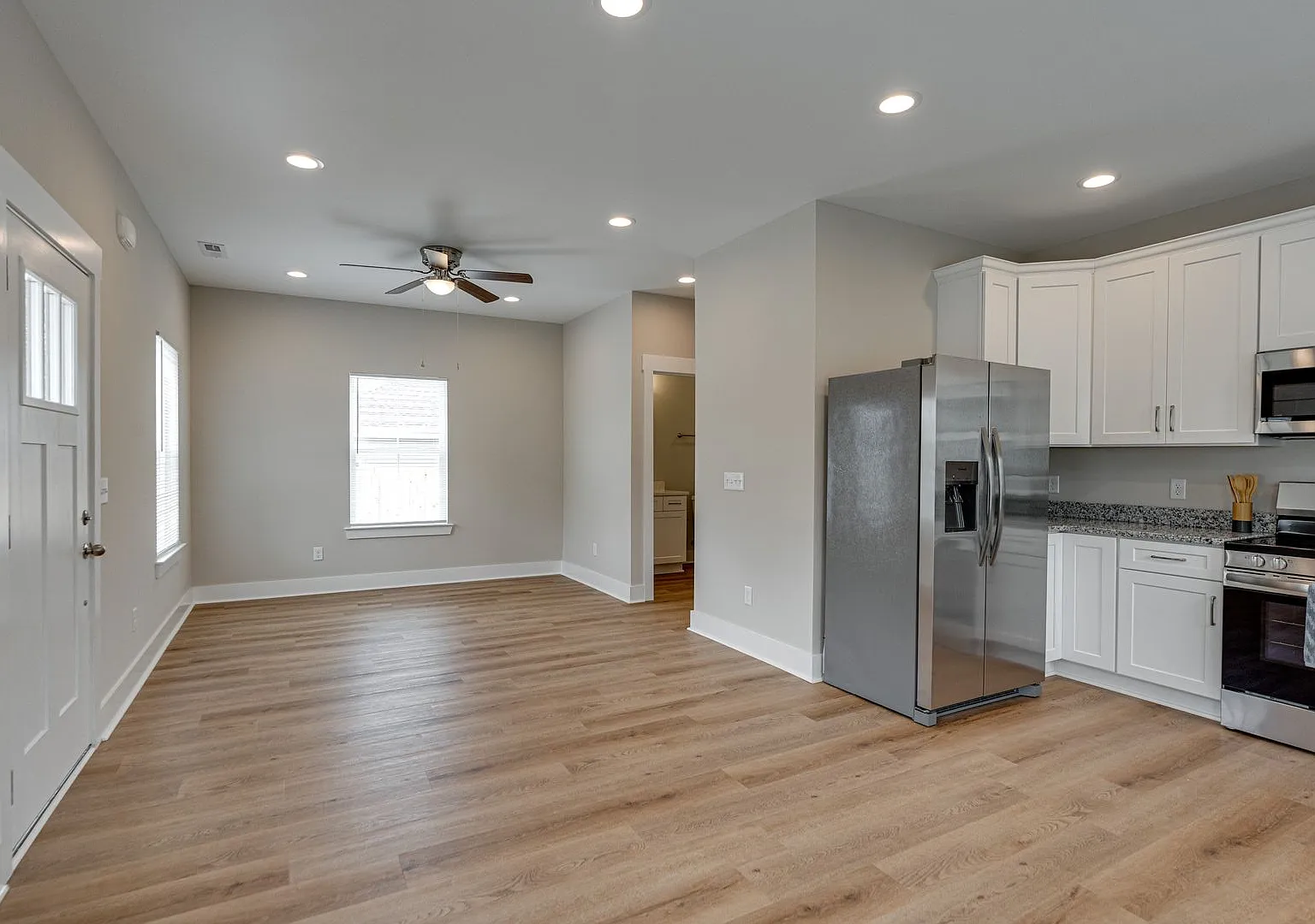 2 Br 1 Ba Adu - New Construction - Downtown Chattanooga — Photo 4