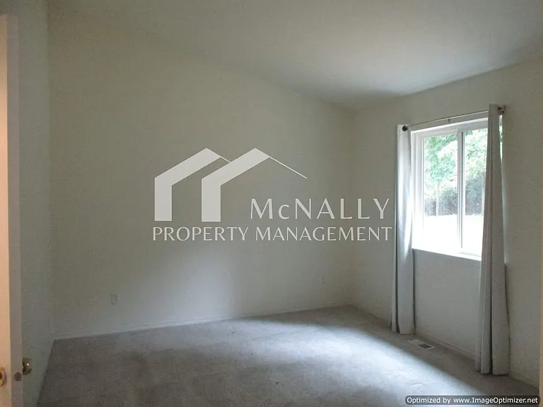 1166 Leschi Dr — Photo 12