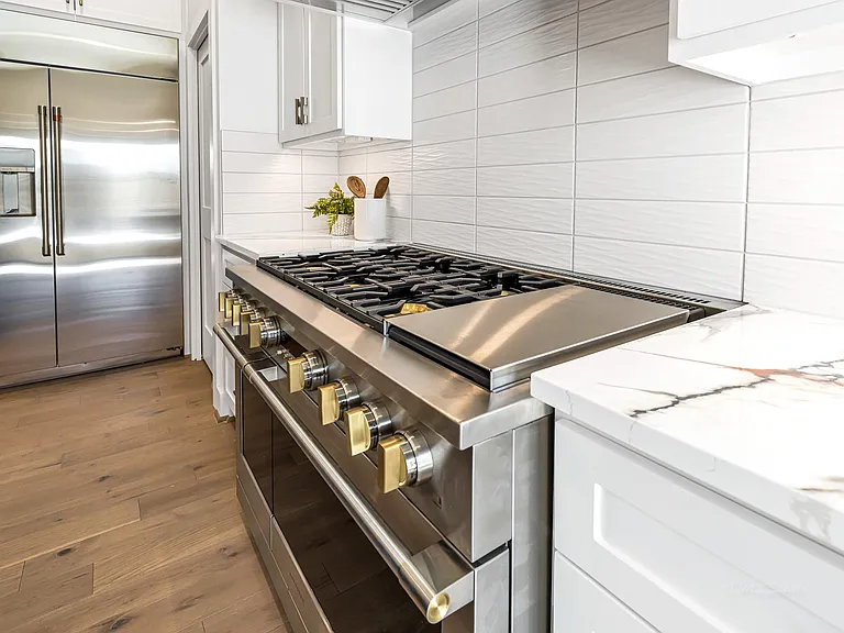 1207 Tabor St — Photo 16