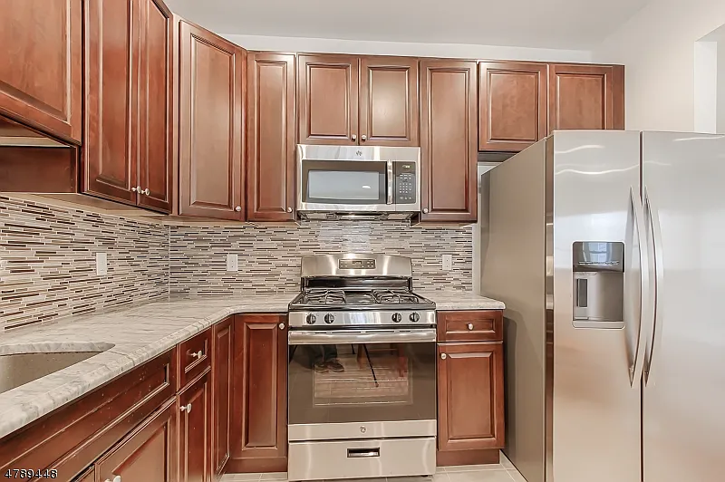 3 bed, 2.5 bath, $3,900 — Photo 2