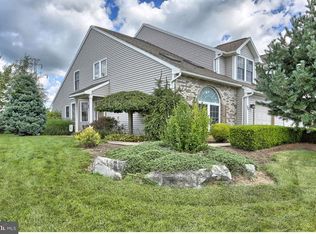 25 Michigan Dr, Sinking Spring, PA 19608