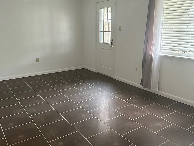 19048 Partridge Wood Dr #1 — Photo 5