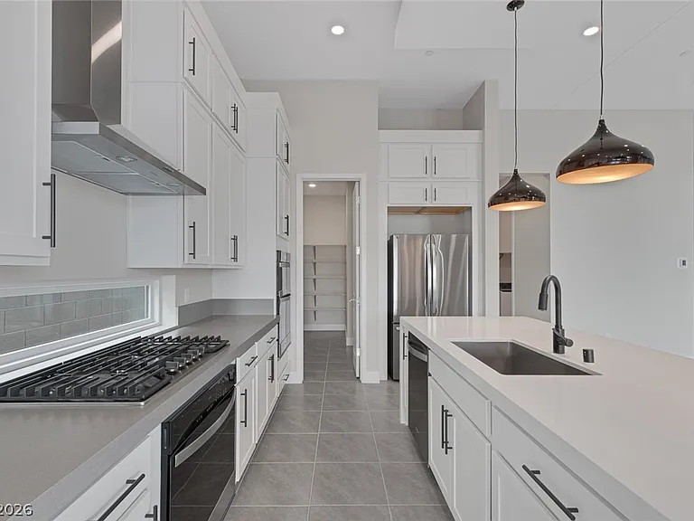 5008 Terramont Dr — Photo 17