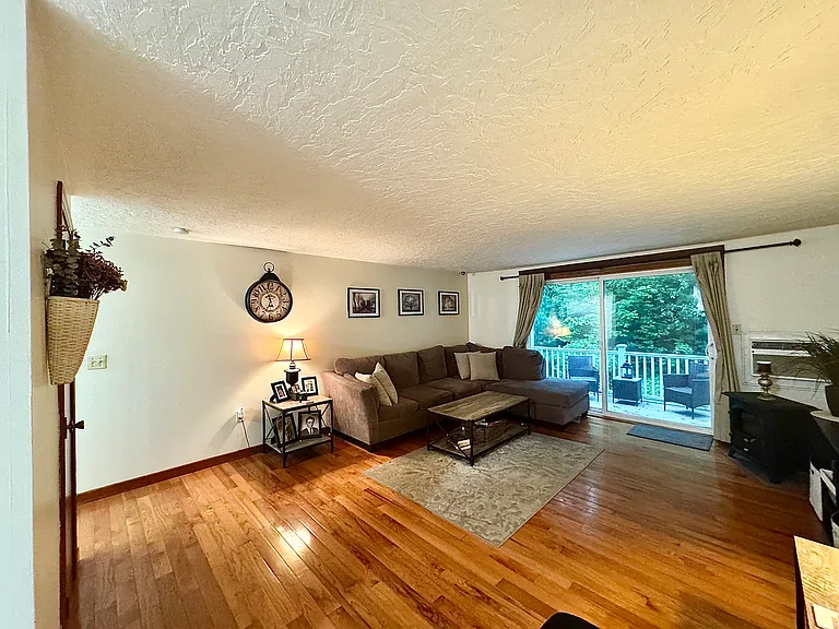791 South St #15 — Photo 6