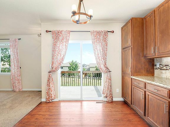 3rd image of 16597 E Prairie Wind Ave