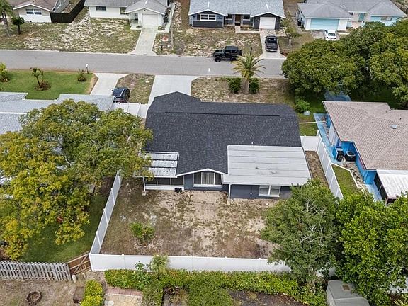 5th image of 10220 Oak Hill Dr