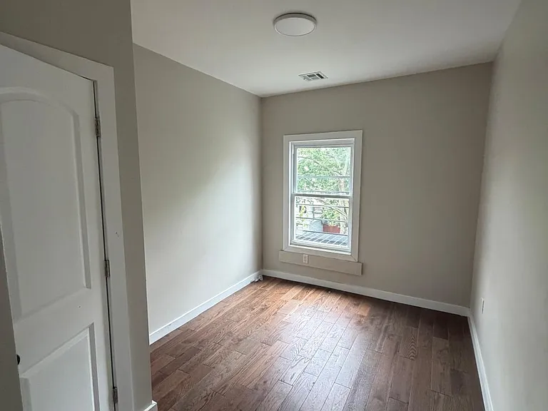 303 Mechanic St #3R — Photo 3